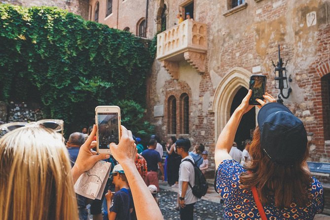 Best of Verona Highlights Walking Tour with Arena - Price and value: why this $83.45 fee can make sense