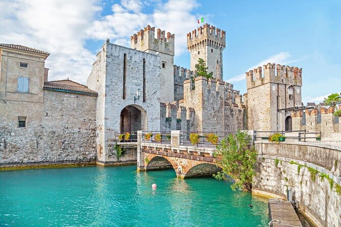 Castles boat tour with Bardolino wine tasting and nibbles - Why a Speedboat From Sirmione Beats a Car Day