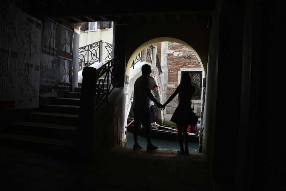 From Lake Garda: Full-day Group Tour of Venice - St. Mark’s area on foot: guided sights you can actually follow