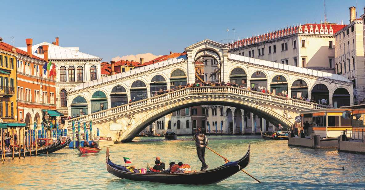 From Lake Garda: Full-day Group Tour of Venice - Rialto Bridge: time to breathe, shoot photos, and choose your route