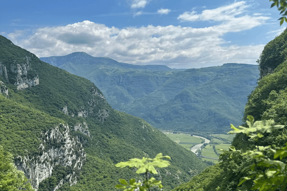 From Verona: Day tour to Madonna della Corona - Lunch at a mountain osteria: what’s included and why it’s worth the calories