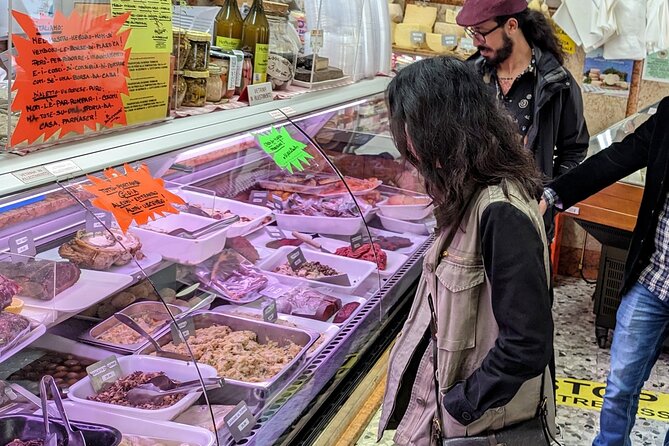 Guided Food Tour with Wine Tasting in Verona - Stop 2: Piazza Bra and Redoro olive oil bruschetta