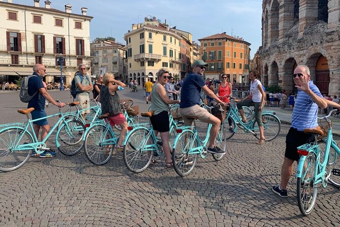 Highlights and hidden gems Verona Bike Tour - Stop 5: Ponte Pietra to Castel San Pietro for panoramic stairs