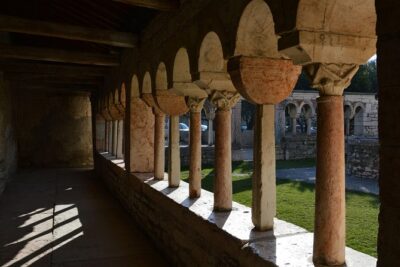 Pagus Wine Tours® - A taste of Amarone - Half day wine tour - San Giorgio di Valpolicella: medieval church, Roman roots, hilltop views