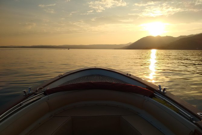 Private sunset cruise with toast - Returning to Salò: Back by the Town Hall View