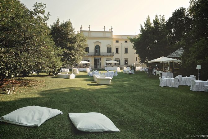 The Amarone Chateau guided tour and tasting in Valpolicella - Villa Mosconi and the Tenuta Santa Maria setting: getting there without stress