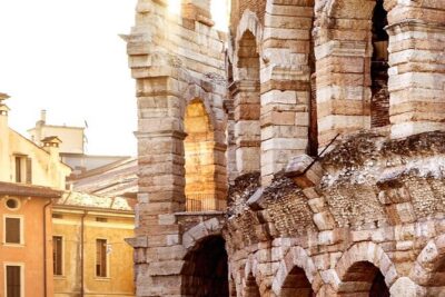 The city of Romeo and Juliet: A self-guided audio tour through Verona - How the VoiceMap app helps you (and what to check first)