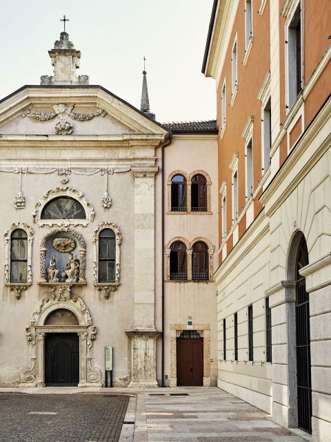 Trento:Guided walking tour of the historic centre with guide - Trento’s fresco trail: what a guided walk really gives you
