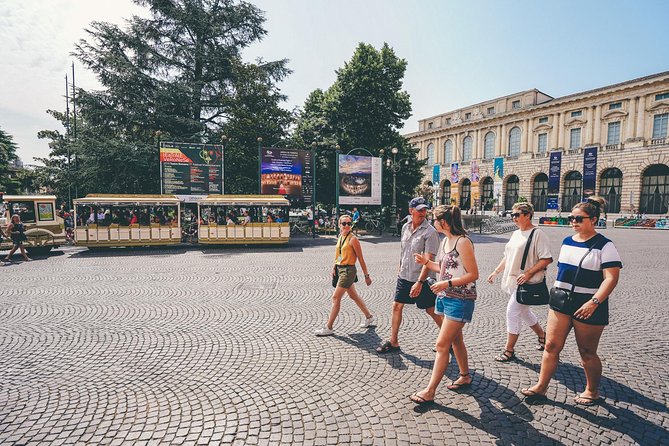 Verona All in one: Food Walking Tour, Lunch & Wine - Wine tasting with a sommelier: pairings that make sense