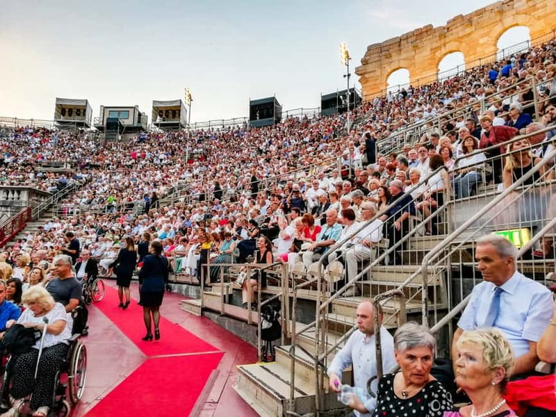 Verona: Arena di Verona Opera Ticket - The one-hour Verona walking tour: what it adds before the show