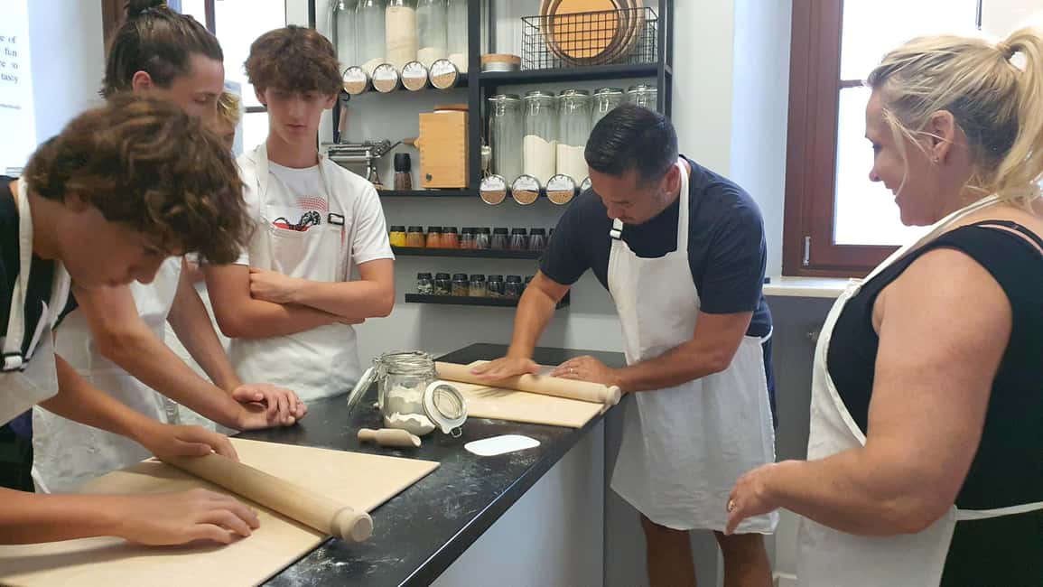 Verona: Authentic Pasta Making Class with a Local Family - Timing and logistics that actually matter in Verona