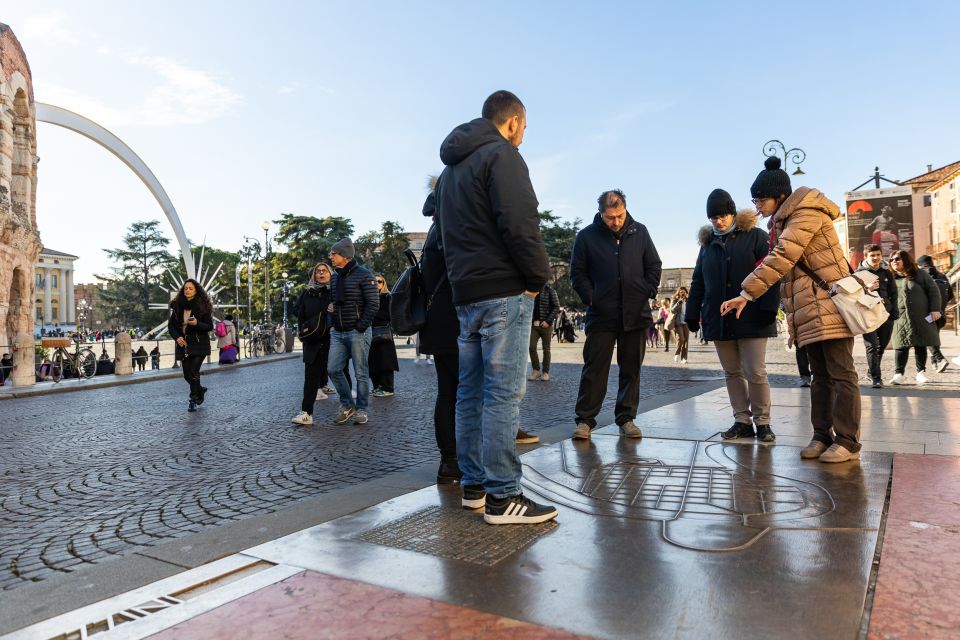 Verona: City Highlights & Street Food Walking Tour - Castelvecchio and Ponte degli Scaligeri: medieval Verona in motion
