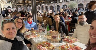 Verona: City Walking Tour with Cable Car & Wine Aperitif - Arco dei Gavi and Porta Borsari: Roman gates you can actually picture