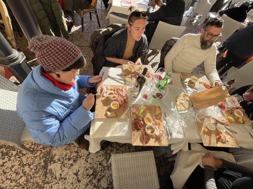 Verona: City Walking Tour with Cable Car & Wine Aperitif - Romeo’s House and Juliet’s Balcony: what you see and what you won’t