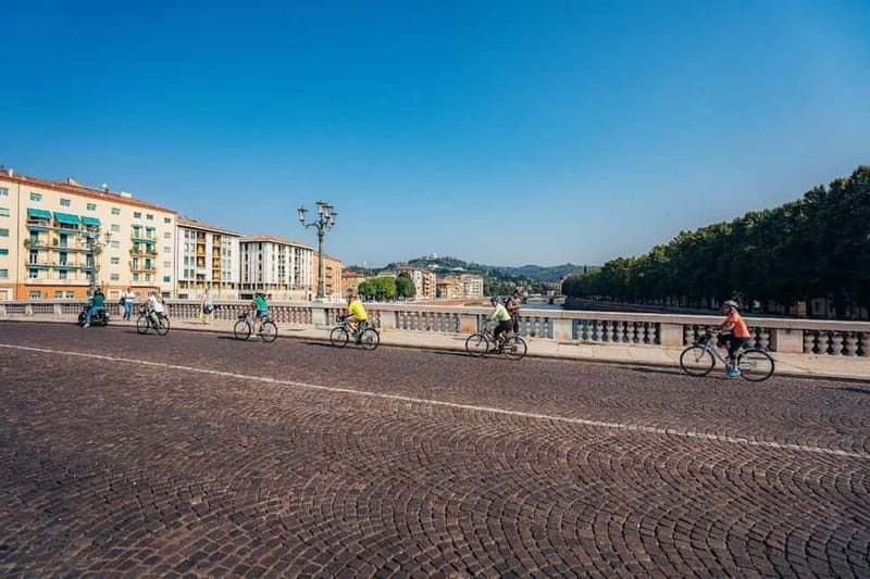 Verona: Classic and Hidden Gems Bike Tour - Cappuccino break on the clock: what the pause is really for
