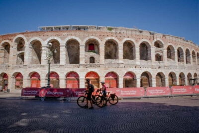 Verona: Classic and Hidden Gems Bike Tour - The heart of the ride: squares, ancient streets, and city walls