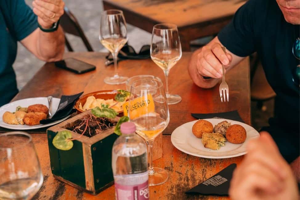 Verona: Food and Wine Tasting Walking Tour - Porta Borsari meet-up: starting where Verona really begins