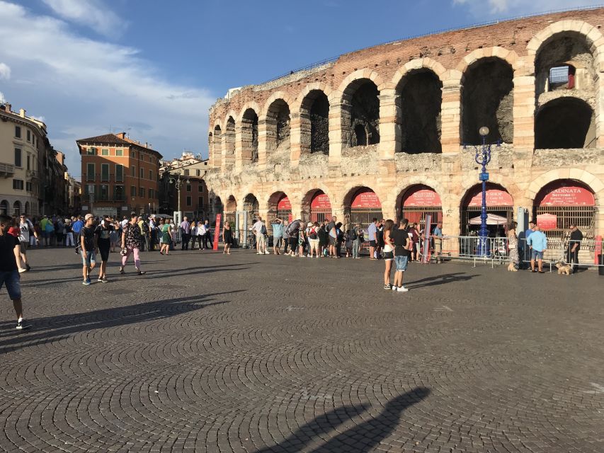 Verona Full-Day Tour from Lake Garda - Arche Scaligere: the Scala tombs for your photo break