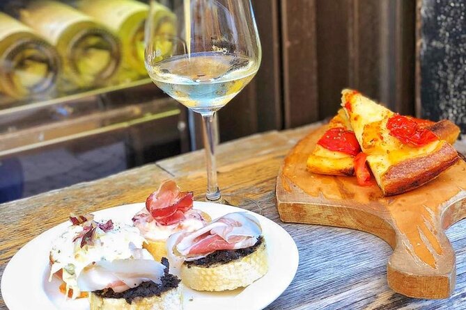 Verona Full Meal & Wine Tasting Walking Tour by Do Eat Better - Ponte della Vittoria aperitivo: crostini plus a real wine pairing