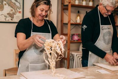 Verona: Hands-on Fresh Pasta and Tiramisù Cooking Class - Getting to the meeting point near the theater (and what to expect first)