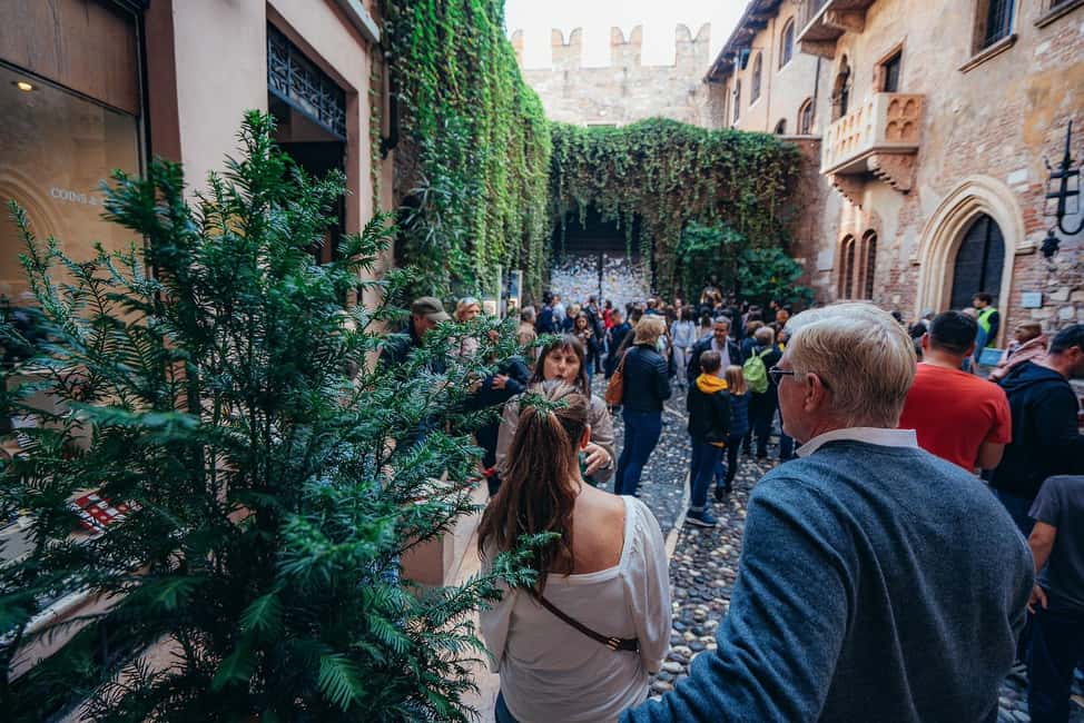 Verona: Highlights Walking Tour with Arena Priority Access - Small-Group Dynamics: Why Max 12 People Helps