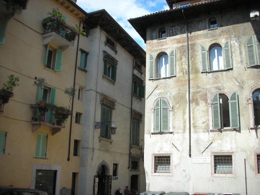 Verona: Private 2-Hour Walking Tour - Key highlights worth knowing