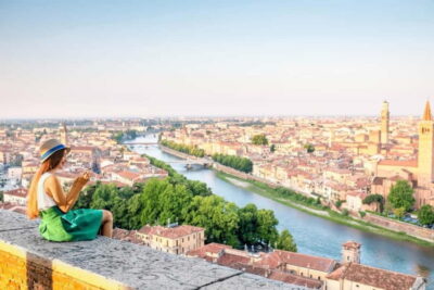Verona: Romeo and Juliet Guided Walking Tour - Before You Go: Meeting at Piazza Bra and Timing Your 90 Minutes