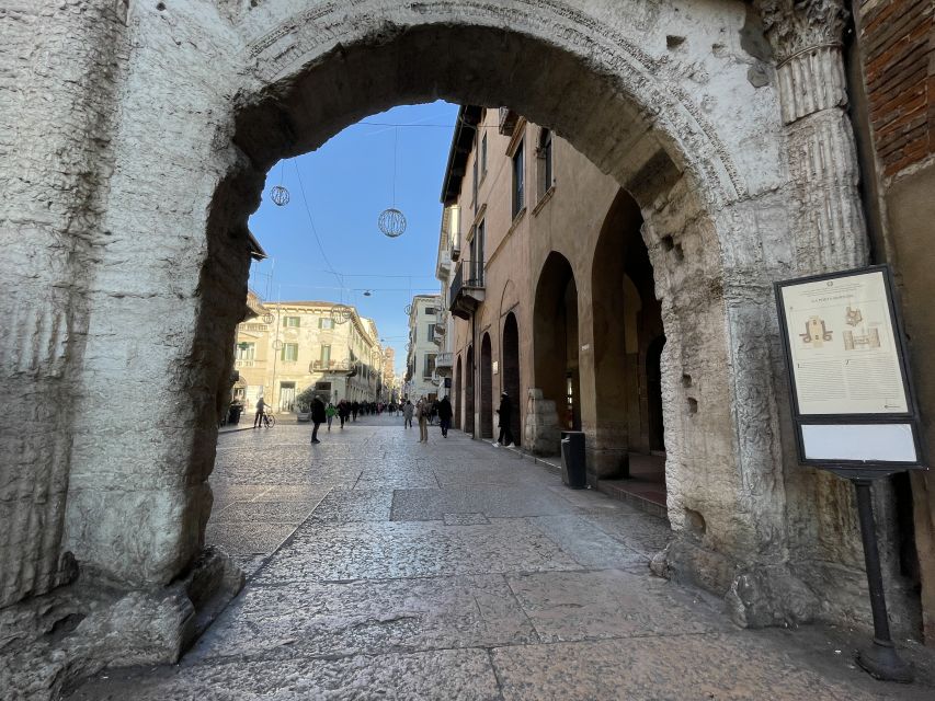 Verona: Small Group Guided Walking Tour with Arena Tickets - Cable car to Saint Peter’s Hill: the view is the payoff