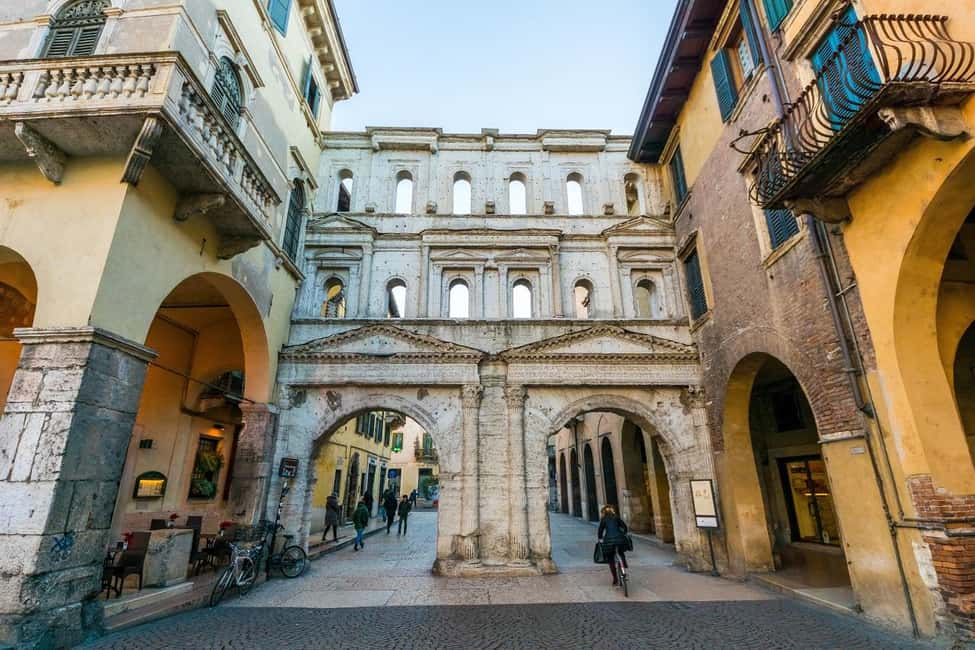 Verona: Small Group Guided Walking Tour with Arena Tickets - Price and value: why $81 can make sense (and when it might not)
