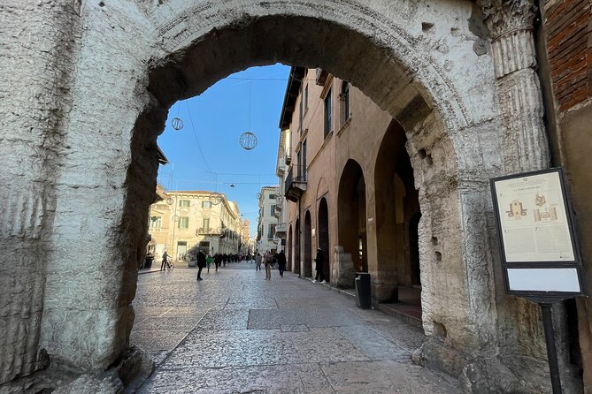 Verona Small Group Walking Tour with Cable Car and Arena Tickets - Arena di Verona: Prebooked Tickets and What You’ll Actually Experience