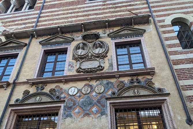 Walking Tour in Verona: 9+ Landmarks with Live Guide - Piazza dei Signori: where civic style meets real authority